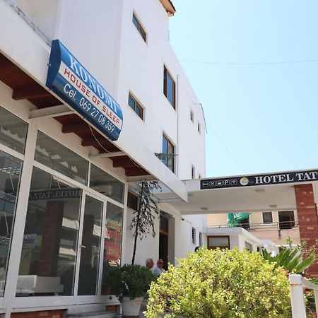 Hotel Tatzati Sarandë Exteriör bild